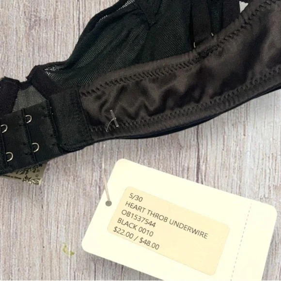 NWT Free People Heartthrob Underwire Bra Black XS - Picture 10 of 12